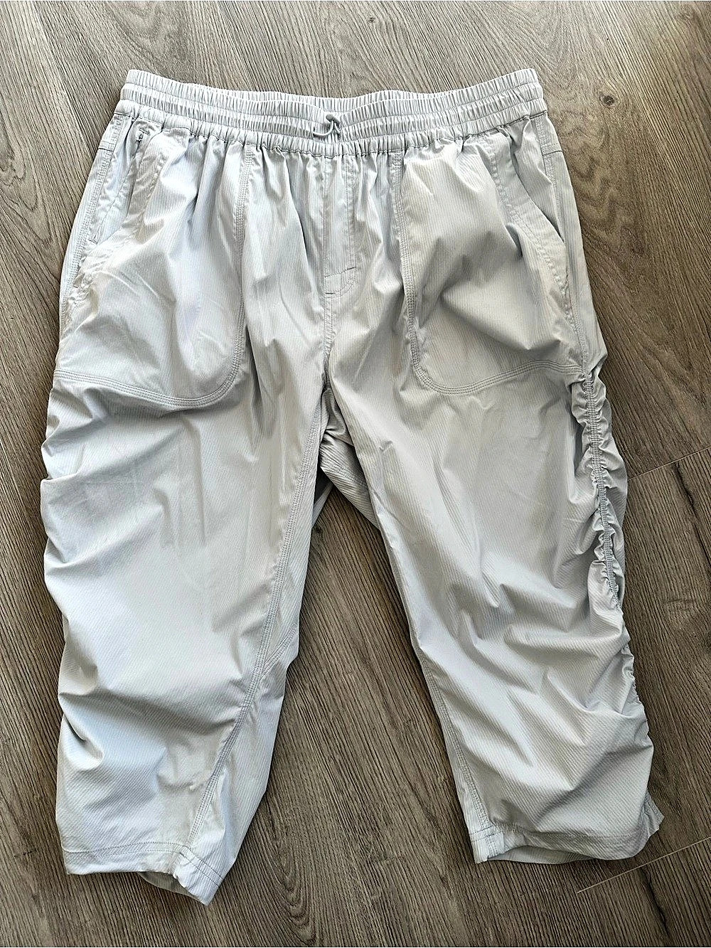 We Wander Woven Capri Pants Light Blue Stitch Fix Active Plus Size 1X NWT
